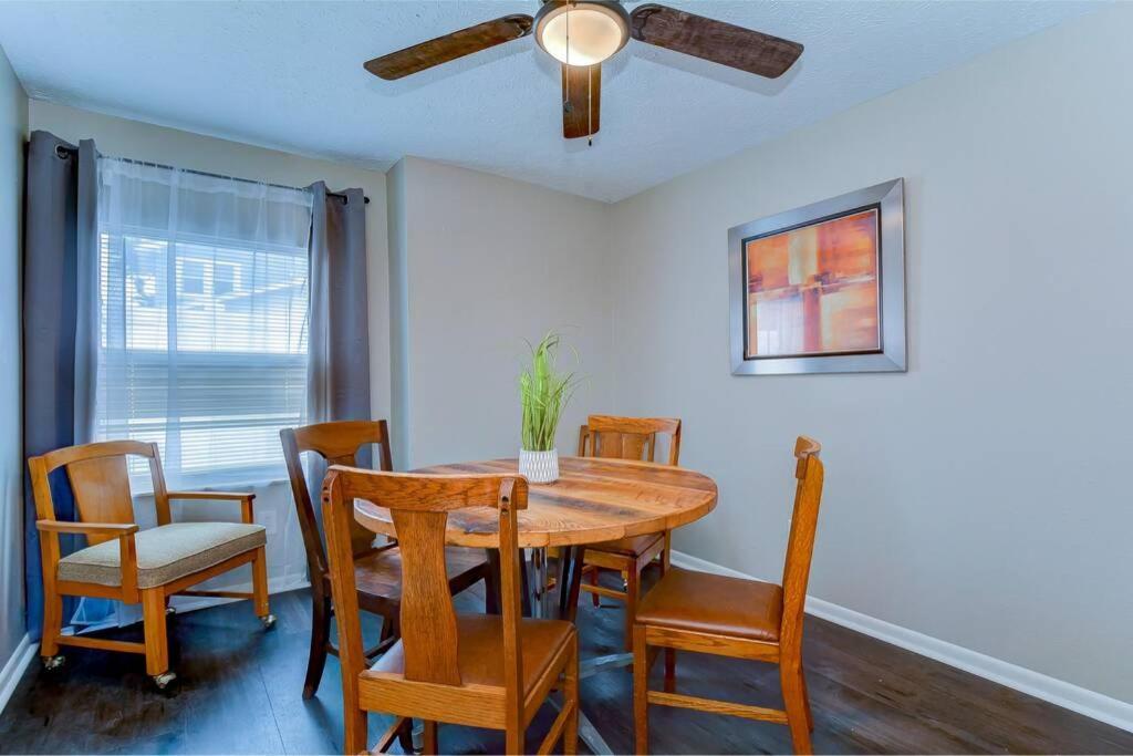 》Executive Apartment Near Armature Works-Room For Six, Full Kitchen《 Tampa Exteriér fotografie